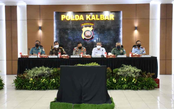 Rapat lintas sektoral pengamanan Idul Fitri di Mapolda Kalbar