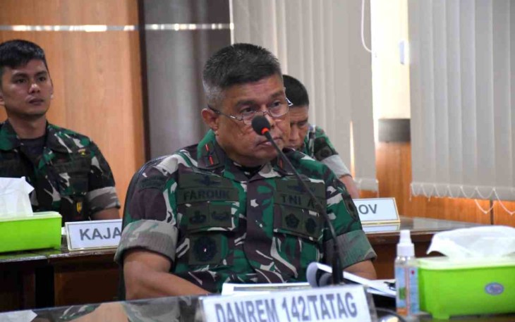 Danrem 142/Tatag mengikuti Vidcon rencana sepak bola liga santri piala Kasad. Senin (25/4/2022)