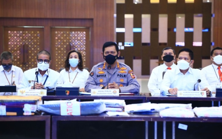 Kecurangan seleksi CPNS tahun 2021, Kabag Penum Divisi Humas Polri Kombes Pol Gatot Repli Handoko menjelaskan saat konferensi pers di Jakarta. Senin (25/4/2022)