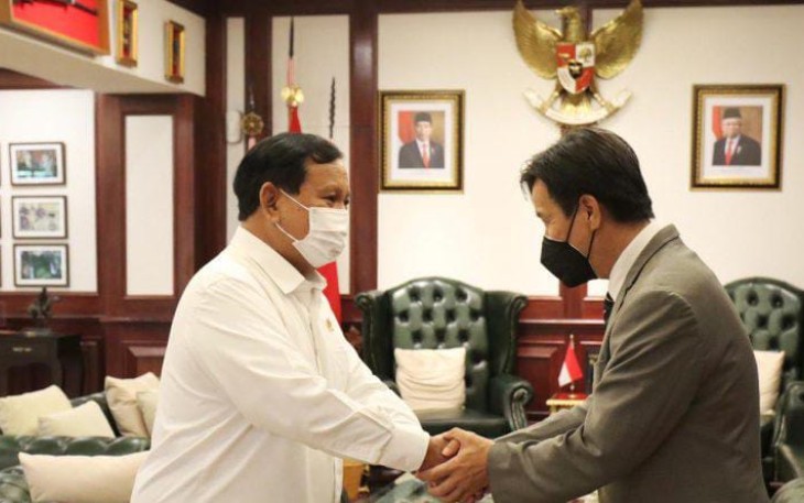 Menhan menerima kunjungan Dubes Vietnam di ruang kerjanya. Rabu (27/4/2022)