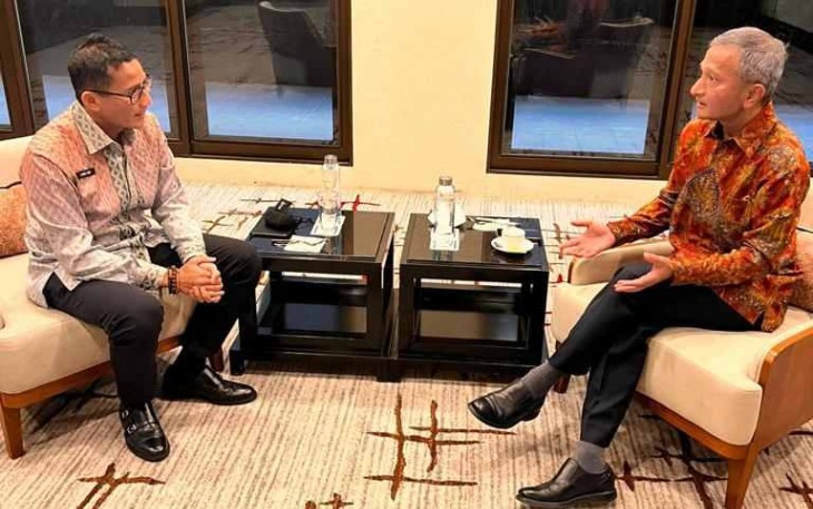 Menparekraf Sandiaga Uno (kiri) saat bertemu Menlu Singapura. Minggu (08/05/2022)