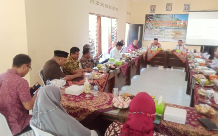 Kunjungan Komisi B DPRD Jatim ke UPT Pengembangan Benih Hortikultura Dinas Pertanian dan Ketahanan Pangan Provinsi Jawa Timur di Madiun, Rabu 18 Mei 2022.