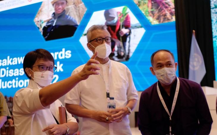 Menlu Retno saat meninjau persiapan pembukaan GPDRR di Nusa Dua