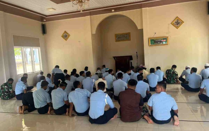 Doa bersama prajurit lanud MUS