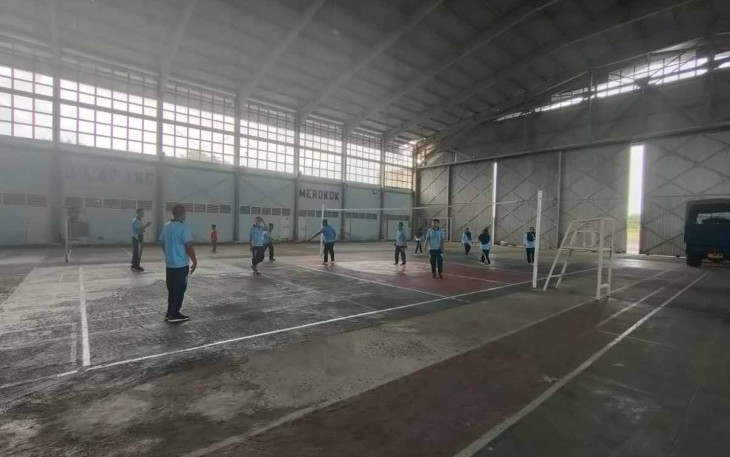 Olahraga voli di lanud Maimun Saleh 
