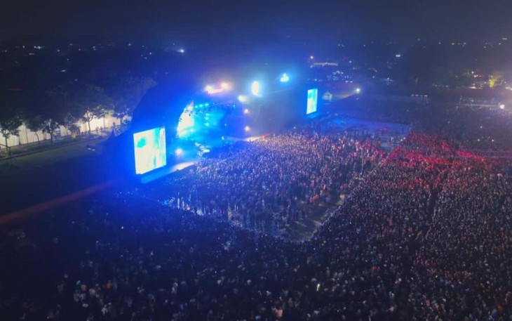 Ribuan penonton padati acara Telkomsel Fest 2022 di Bandung