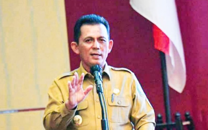 Gubernur Ansar Ahmad