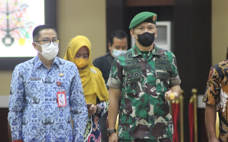 Dandim saat Hadiri Pelantikan Ketua Dekranasda Provinsi Kalteng 