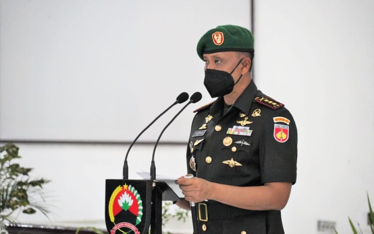 Danrem 071/Wijayakusuma saat memberikan arahan acara sertijab tiga dandim