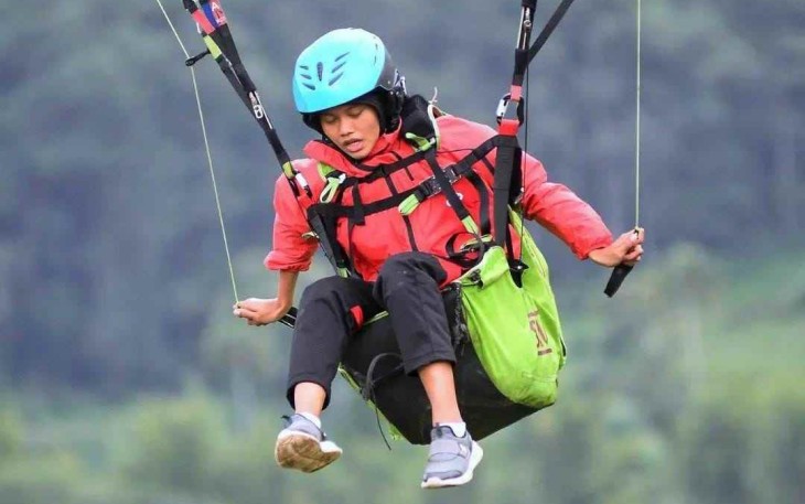 Aksi prajurit TNI AD sabet medali perunggu di Tim Paralayang Ponorogo 