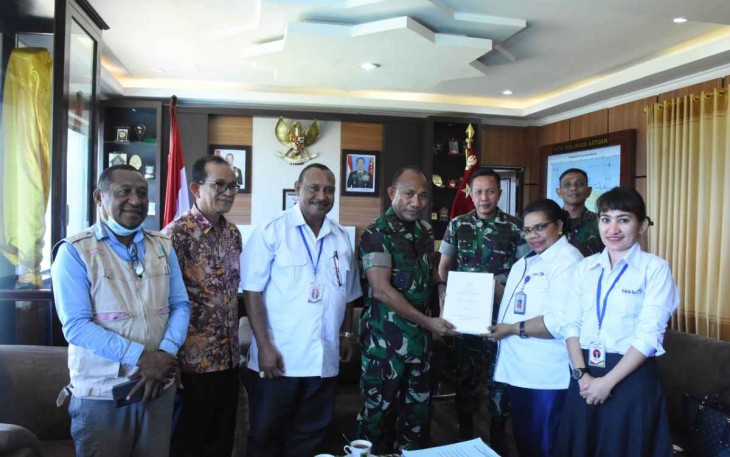 Pangdam Kasuari bersama jajaran BKKBN PB di Makodam