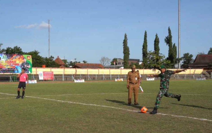 Resmikan Liga Santri Piala Kasad Tingkat Korem 071/Wijayakusuma