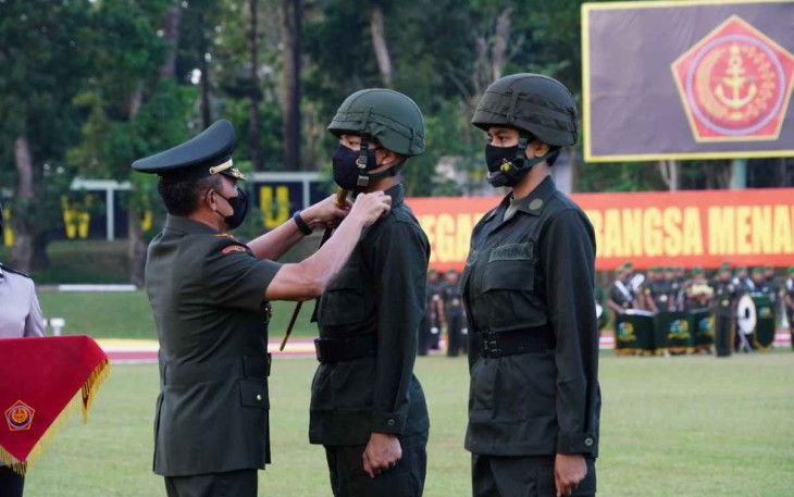 Danjen Akmil TNI Letjen TNI Bakti Agus Fadjari saat membuka pendidikan 