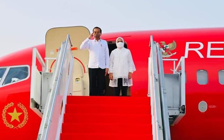 Presiden Jokowi saat pemberangkatan kunjungannya ke provinsi Kalbar 