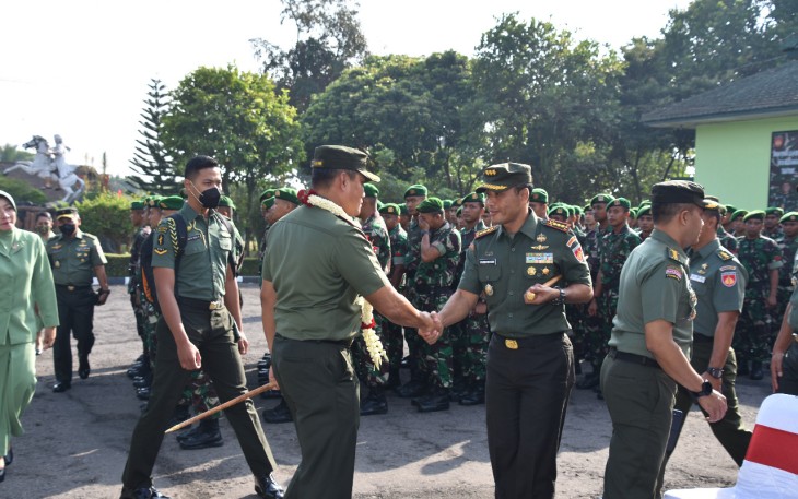 Kunjungan Pangdam IV/Diponegoro di Yonzipur IV/TK