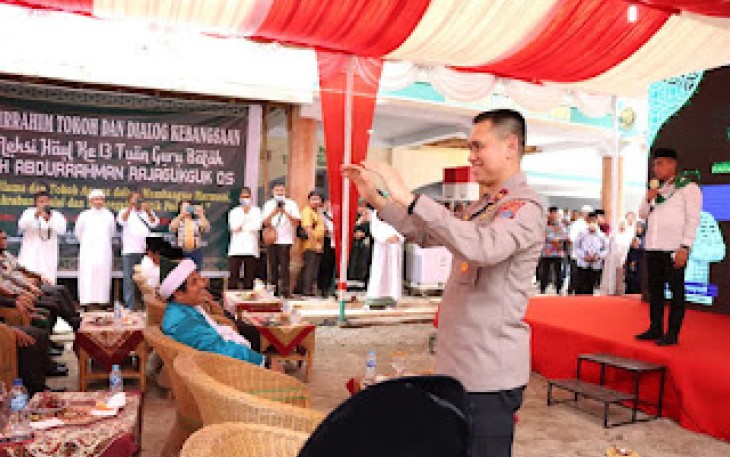 Wakapolda Sumut saat berdialog dengan tokoh masyarakat batak