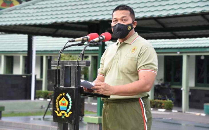 Danrem 023/KS Kol Inf Dodi Triwinarto saat memberikan pengarahan 