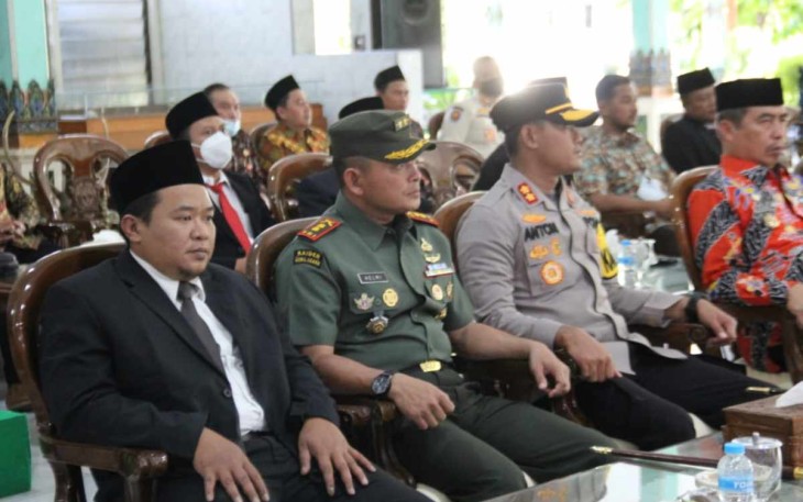 Dandim 0803/Madiun Letkol Inf Meina Helmi saat hadiri pelantikan Panitia Pengawas Pemilu Kecamatan 