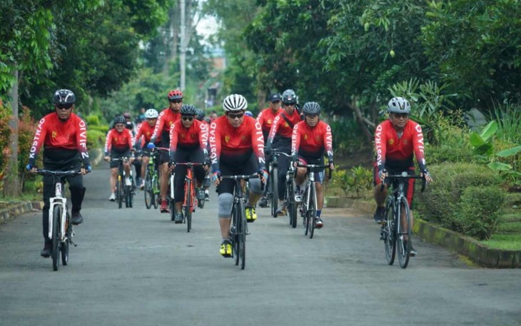 Gowes Bersama Pangdivif 2 Kostrad