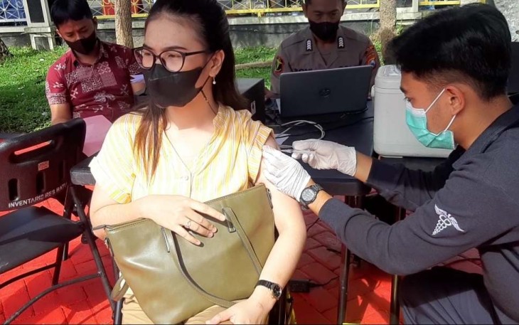 Gerai Vaksinasi Presisi Polres Batu