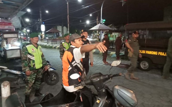 Patroli kamtibnas bersama instansi terkait 