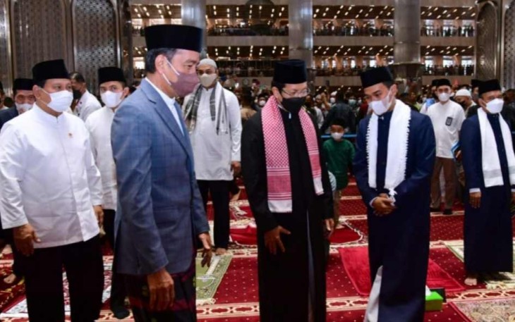 Presiden Jokowi saat menunaikan salat Idul Adha di Masjid Istiqlal Jakarta 