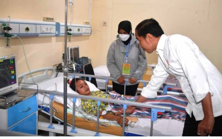 Presiden Joko Widodo mengunjungi Rumah Sakit Umum Daerah (RSUD) dr. Saiful Anwar, Kota Malang, Jawa Timur, Rabu (5/10)