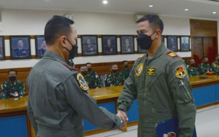 Danlanud Iswahjudi Marsekal Pertama TNI Irwan Pramuda saat menutup Smart Weapon Tactical Course TA.2022