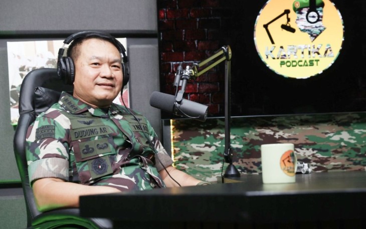 Kasad Jenderal TNI Dudung Abdurachman saat menjadi tamu perdana Kartika Podcast di Madispenad Jakarta, Kamis (15/12) 