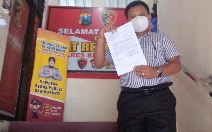 Sekdes Jaten, Kecamatan Wonodadi, Kabupaten Blitar, Apdi Prayoga, Setelah Diminta Keterangan dari Satreskrim Polres Blitar Kota. (foto : Klikwarta.com / dok. Apdi Prayoga)
