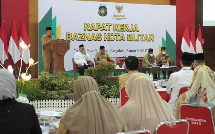 Walikota Blitar Santoso Berikan Sambutan Pengarahan pada Raker Baznas Kota Blitar Tahun 2022 (foto : Pemkot Blitar)