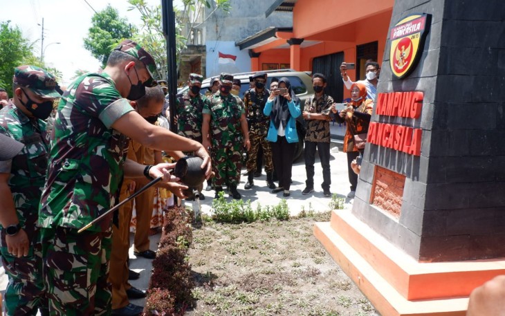 Acara peresmian Kampung Pancasila di Dusun Karangrejo RW 15, Desa Ngringo, Kecamatan Jaten, Kabupaten Karanganyar.