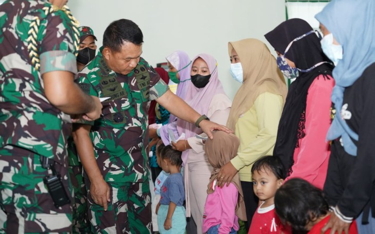 Kasad saat Tinjau Giat Sinergi Korem 043/Gatam Dengan Komponen Bangsa Lainnya di Lampung