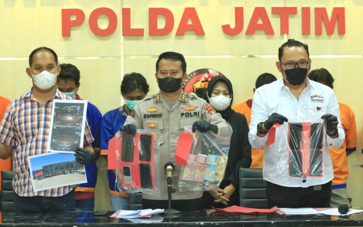 Konferensi Pers Polda Jatim, Kamis (1/9/2022).