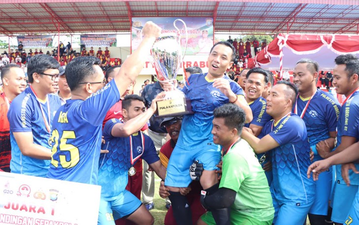Kemeriahan sang juara Sepak Bola Kapolda Kepri Cup 2022