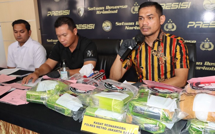 Kepala Satuan Narkoba Polres Metro Jakarta Barat, AKBP Akmal saat ditemui dalam jumpa pers di Polres Metro Jakarta Barat, Jumat, 14/10/2022. 