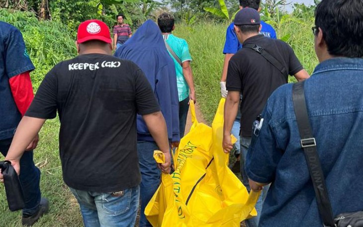 Polsek Balaraja Polresta Tangerang saat Evakuasi Jenazah