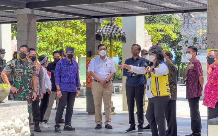 Presiden RI Ir H Joko Widodo saat meninjau penataan kawasan Garuda Wisnu Kencana (GWK),  Jumat (25/3/2022).