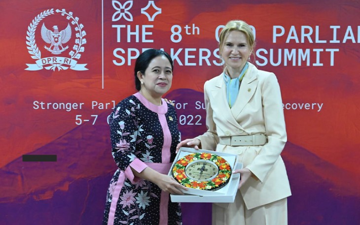 Ketua DPR RI Puan Maharani saat melakukan pertemuan bilateral dengan Chairman of the Verkhovna Rada of Ukraine, Olena Kondratiuk.
