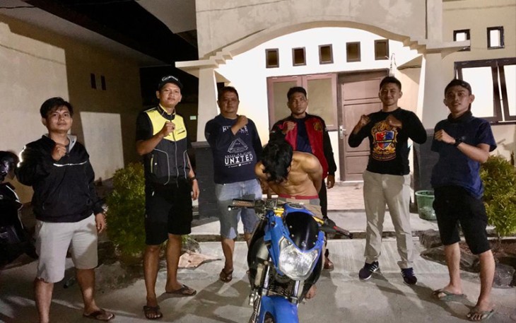 Tersangka dan barang bukti saat diamankan