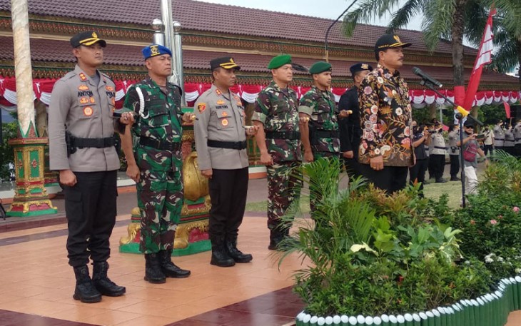 TNI-Polri Madiun saat Lakukan Apel Gelar Pasukan.