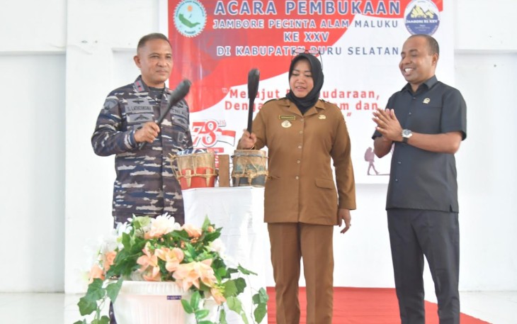Danlantamal IX saat Buka Jambore Pecinta Alam Maluku ke XXV di Buru Selatan