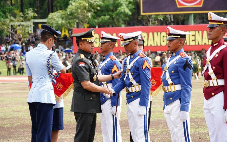 Wisuda Prajurit Taruna dan Prajurit Bhayangkara Taruna Akademi TNI dan Akedemi Kepolisian Tahun 2023