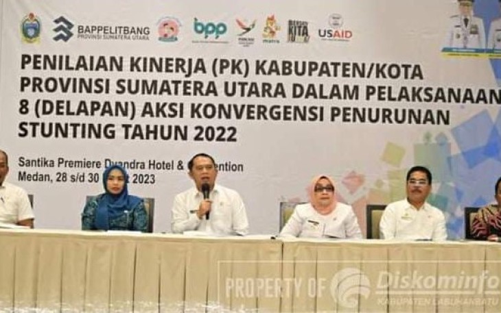 Bupati Labuhanbatu saat di Hotel Santika Premiere Dyandra & Convention Jl. Kapten Maulana Lubis Medan, Selasa (28/03/2023).