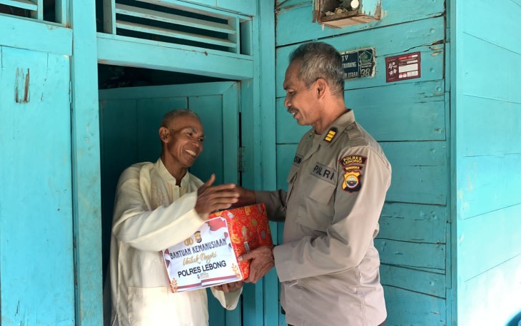 Polres Lebong Salurkan Bantuan Kemanusiaan Kepada Warga Terdampak Banjir
