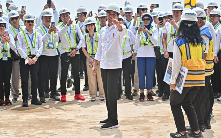 Presiden Joko Widodo menerima kunjungan ratusan pimpinan perusahaan yang tergabung dalam Kompas 100 CEO Forum di Ibu Kota Negara (IKN) Nusantara, Kamis (2/11/2023).