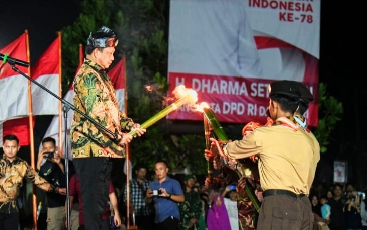 Malam Taptu dan Pawai Obor di Pantai Piwang Natuna Dilepas Oleh Mendagri RI Tito Karnavian 