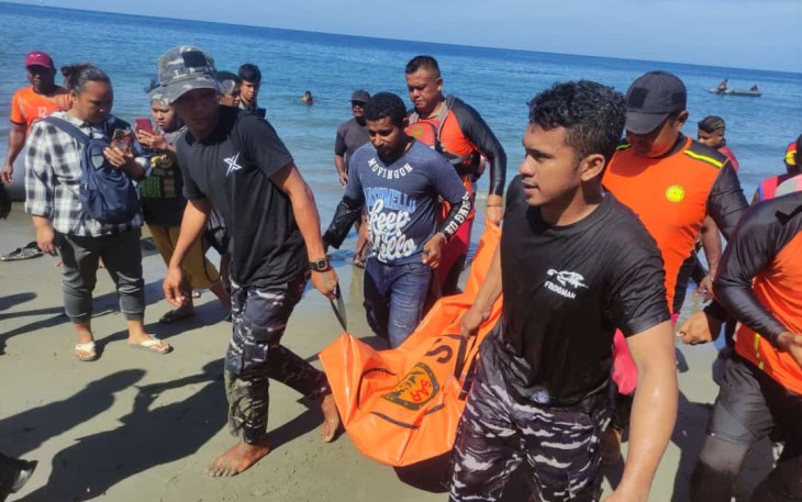 Korban tenggelam saat dievakuasi