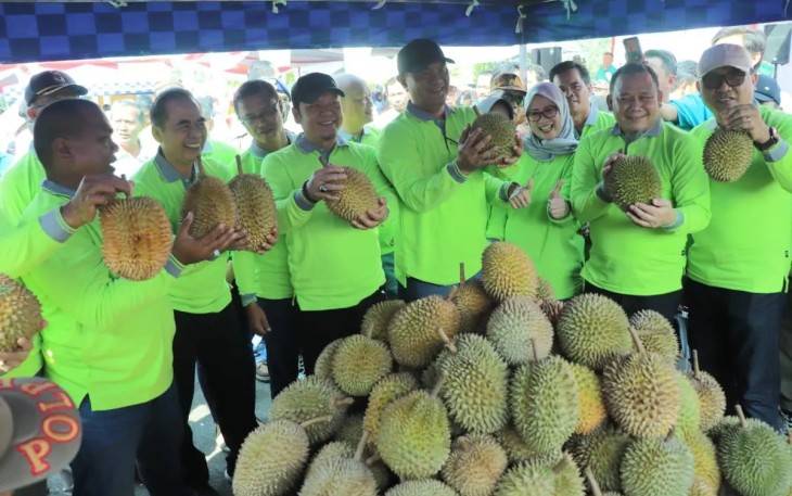Festival Durian di Benteng Berlangsung Meriah
