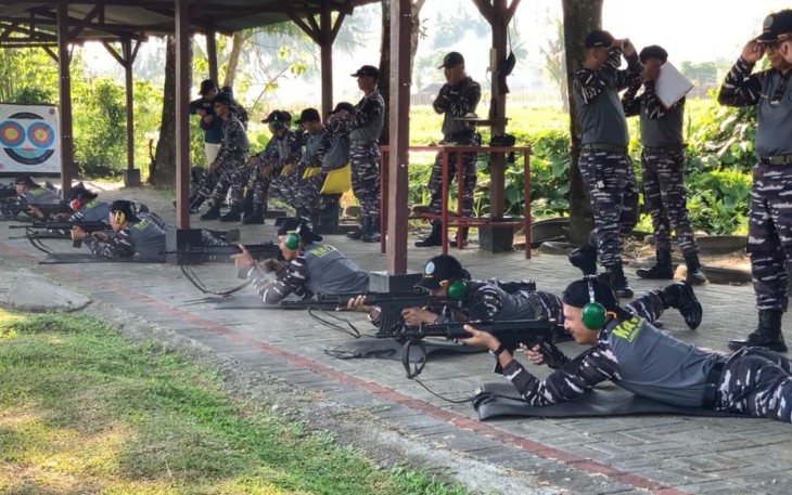 Lanudal Manado Ajak Wartawan dan Juara Lomba Fotografi NABOD 2023 Coffee Morning dan Latihan Menembak 